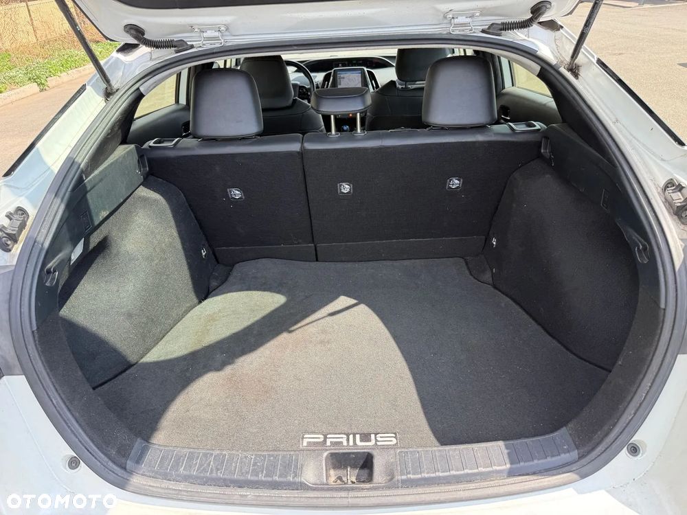 Toyota Prius 1.8 Hybrid Premium - 14