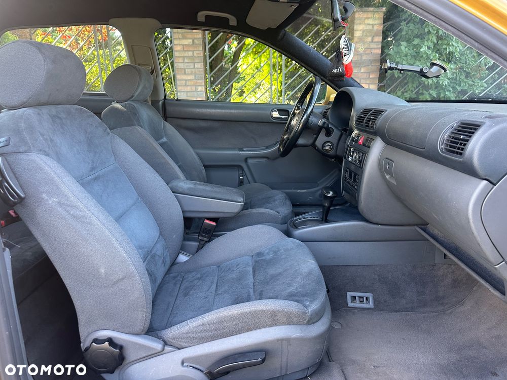 Audi A3 3-drzwiowe 1.6 Attraction - 18