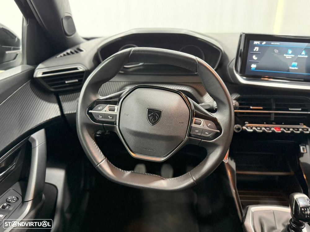 Peugeot 2008 1.2 PureTech Active - 8