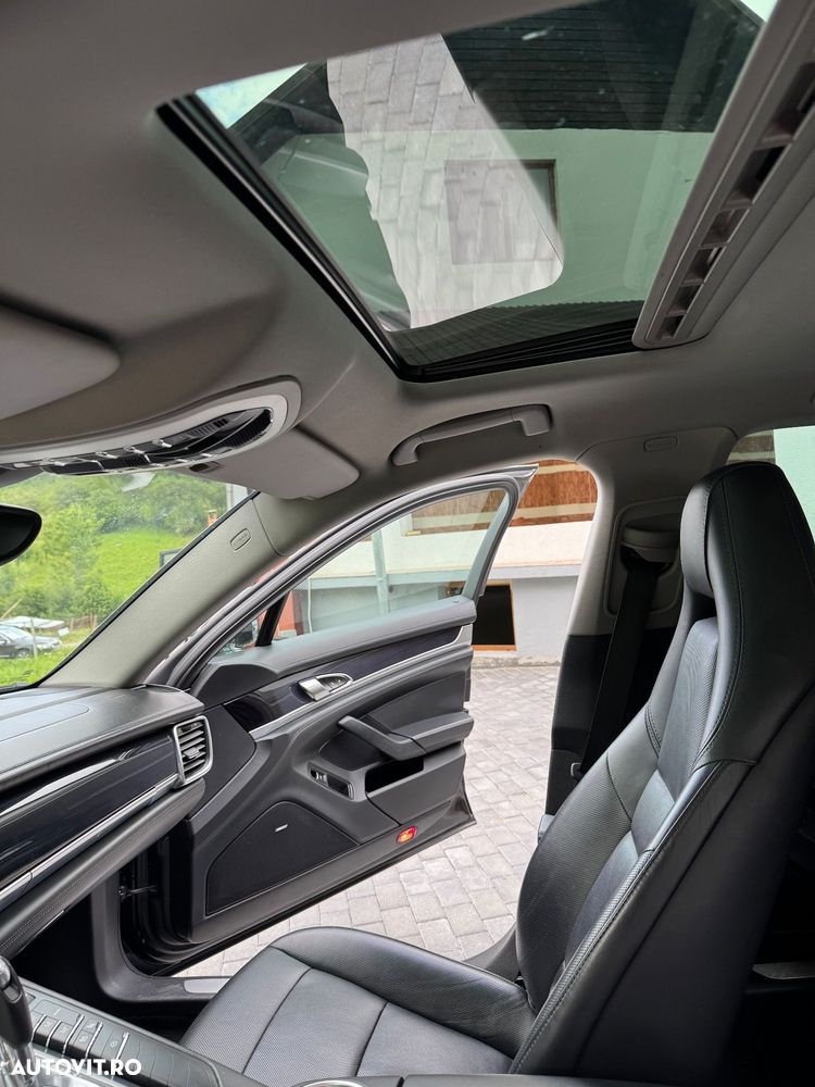 Porsche Panamera - 9
