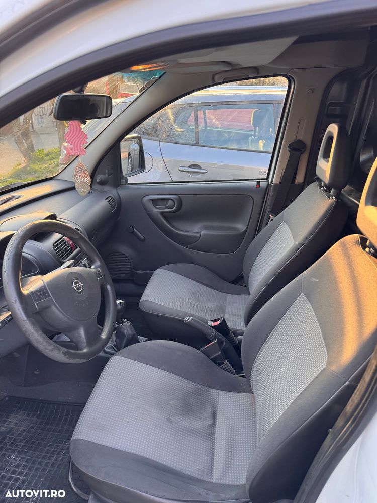 Opel Combo - 13
