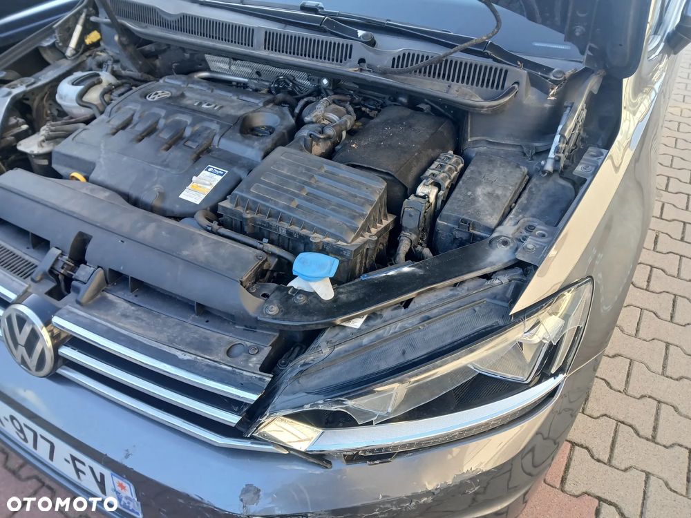 Volkswagen Touran 1.6 TDI SCR BlueMotion Technology Comfortline - 17