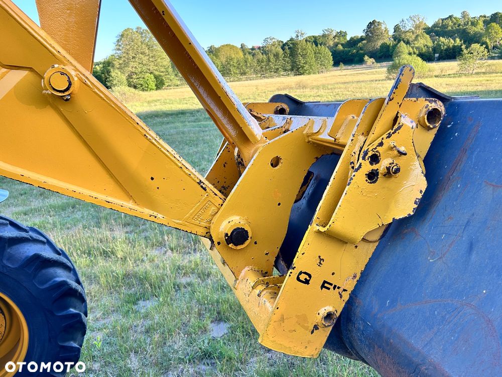 JCB - 10