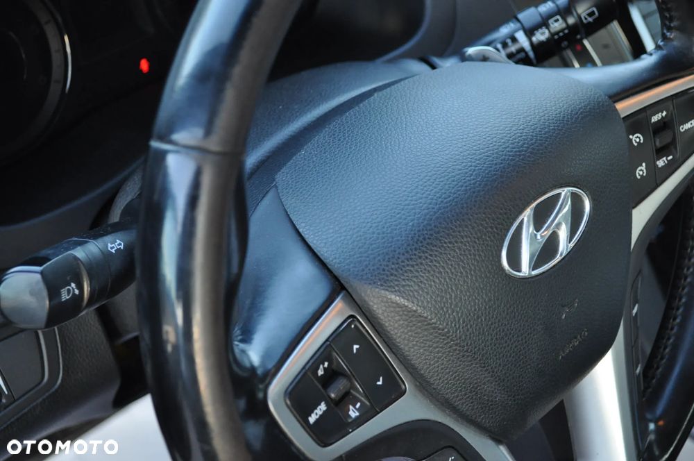 Hyundai i40 1.7 CRDi Comfort + - 19