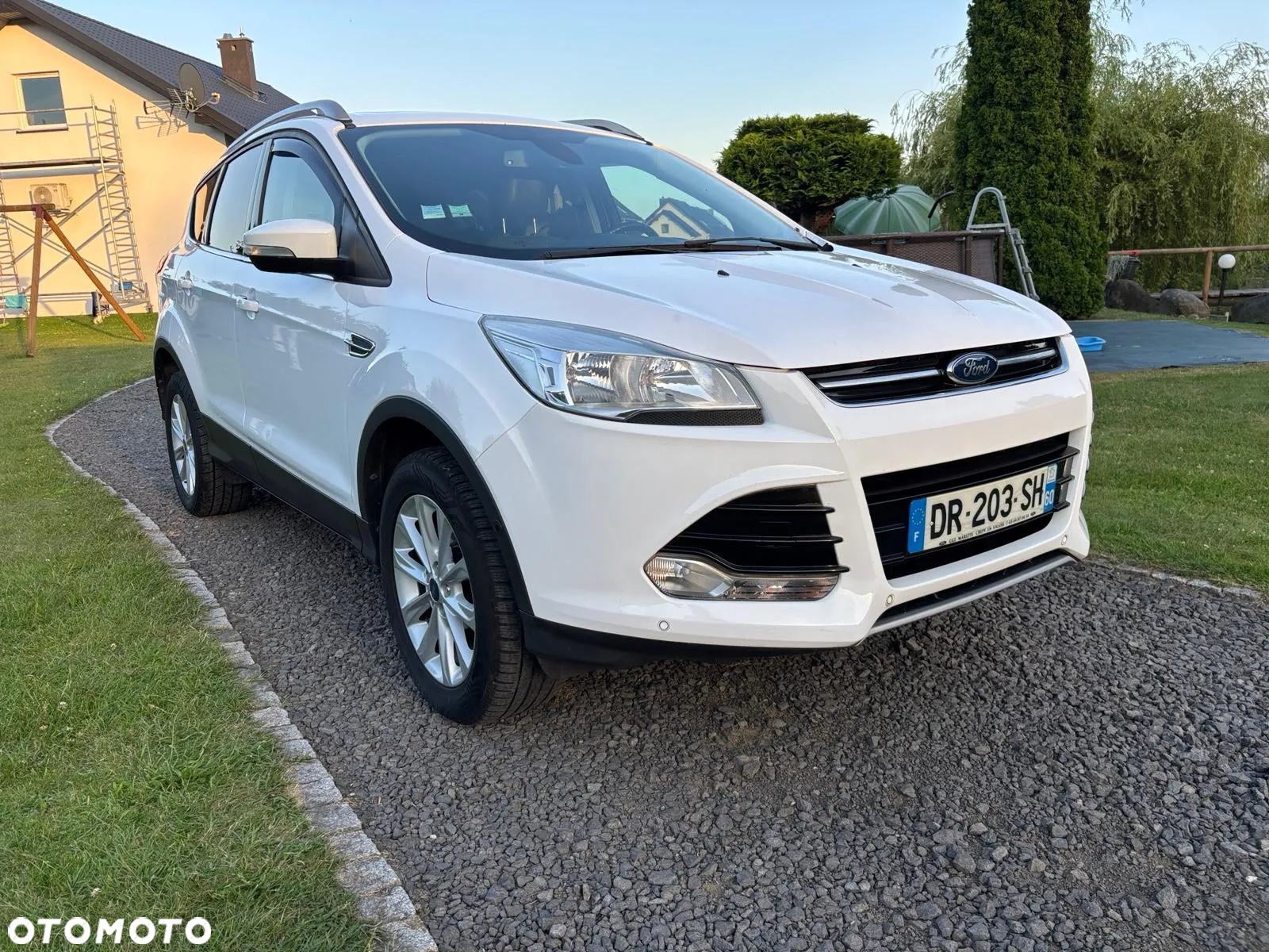Ford Kuga 1.5 EcoBoost 2x4 SYNC - 2