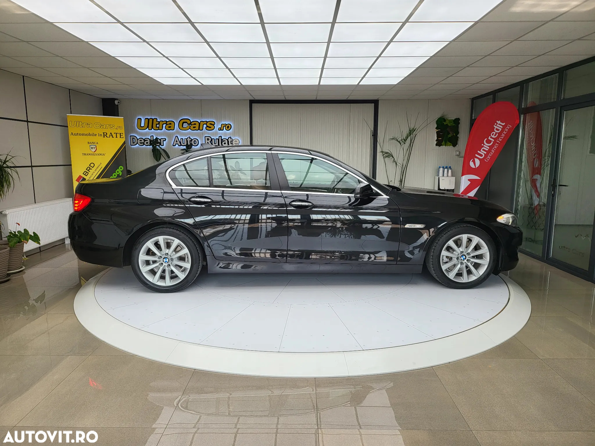 BMW Seria 5 520d Aut. - 7