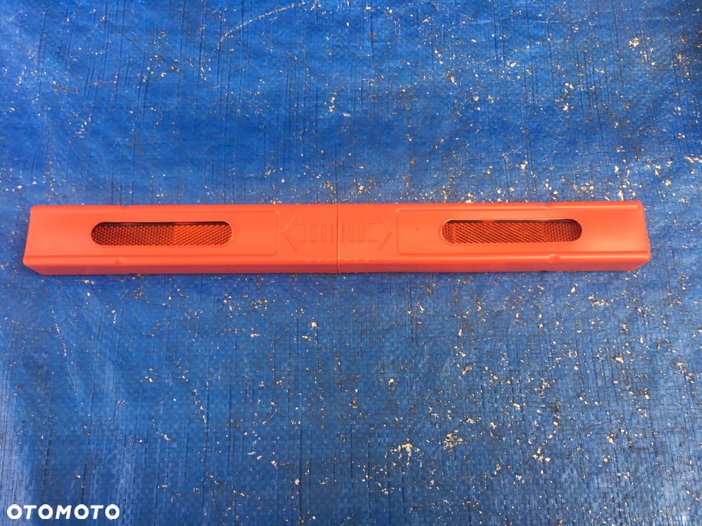 Audi A6 C8 4K Trójkąt Ostrzegawczy 8T0860251 - 3