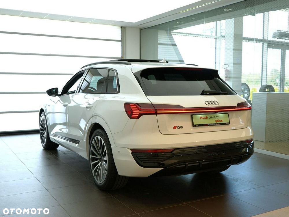 Audi Q8 - 3