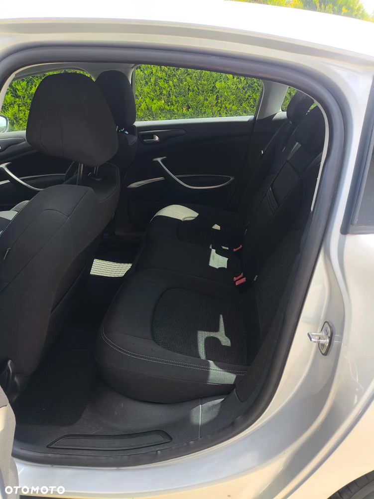 Citroën C5 1.6 HDi Dynamique - 19