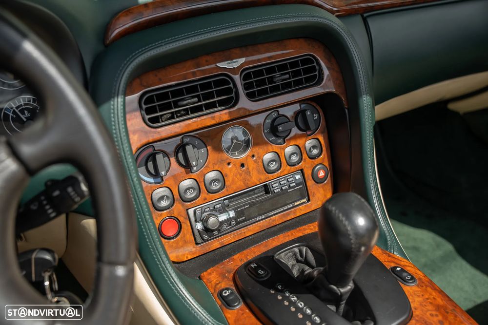 Aston Martin DB7 Vantage Volante - 19