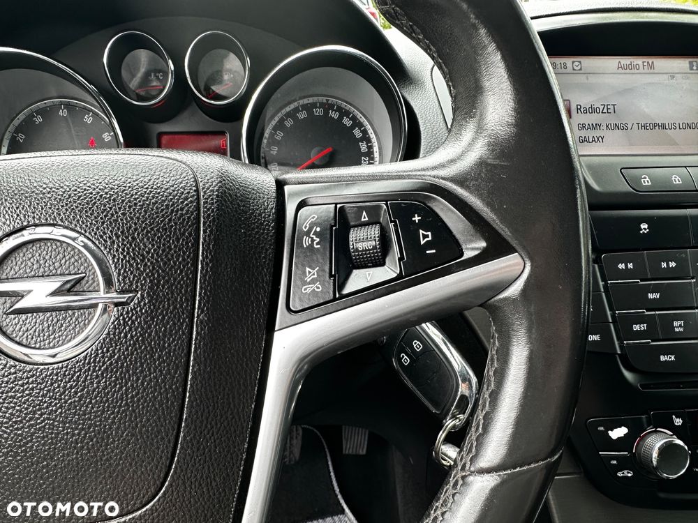 Opel Insignia 1.8 Cosmo - 24