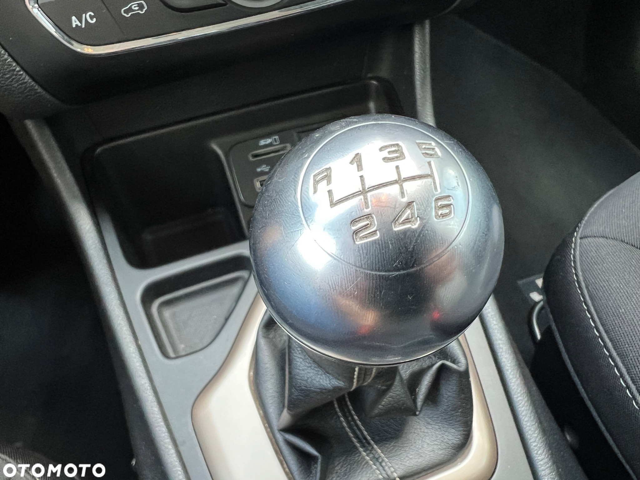 Jeep Cherokee 2.0 MJD Active Drive I Longitude - 26