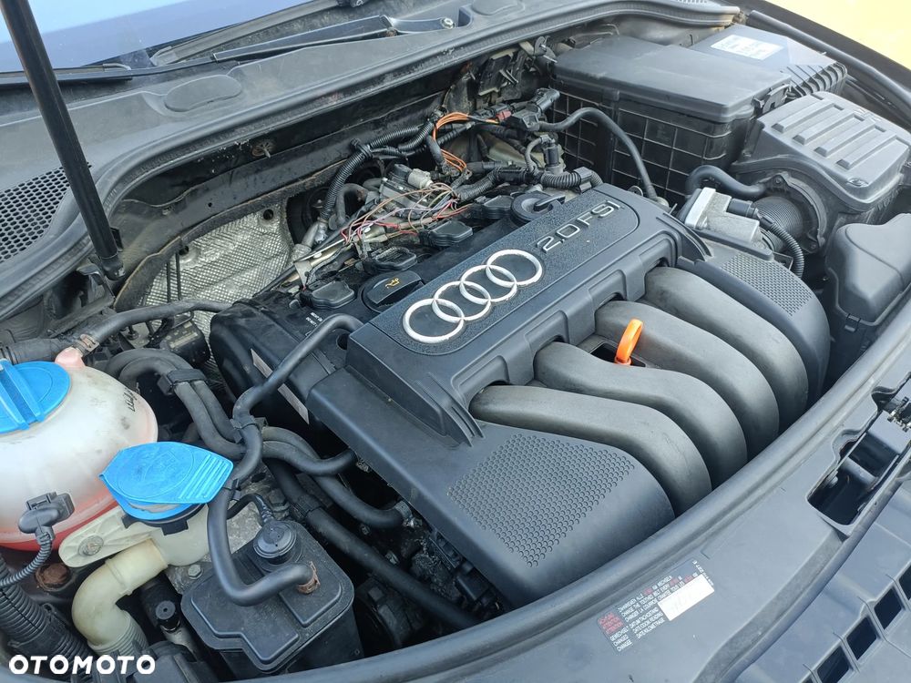 AUDI A3 II 8P 03-13 2003 r. SILNIK 2,0 FSI 110 kW 150 KM AXW * - 2