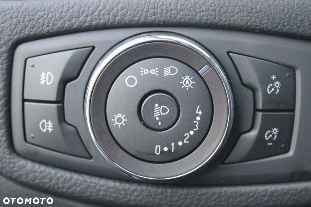 Ford Galaxy - 32