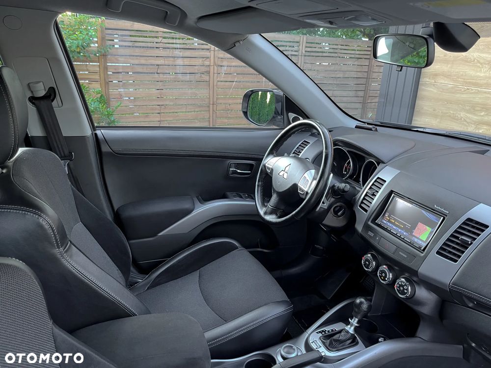 Mitsubishi Outlander 2.2 DID Intense + EU5 TC-SST - 34