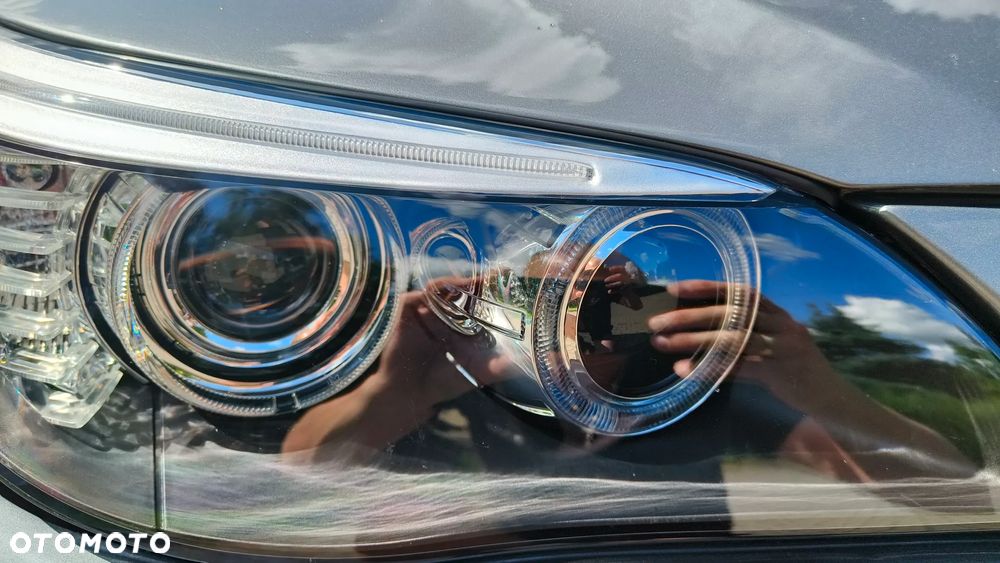 BMW Seria 5 525d - 31