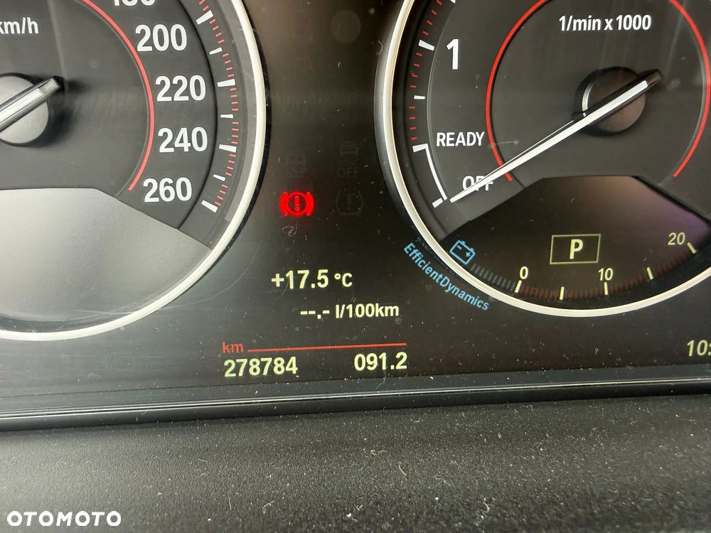 BMW Seria 3 320i Sport-Aut Sport Line - 12