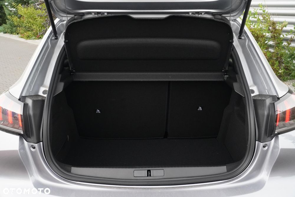 Peugeot 208 1.2 mHEV Allure - 9
