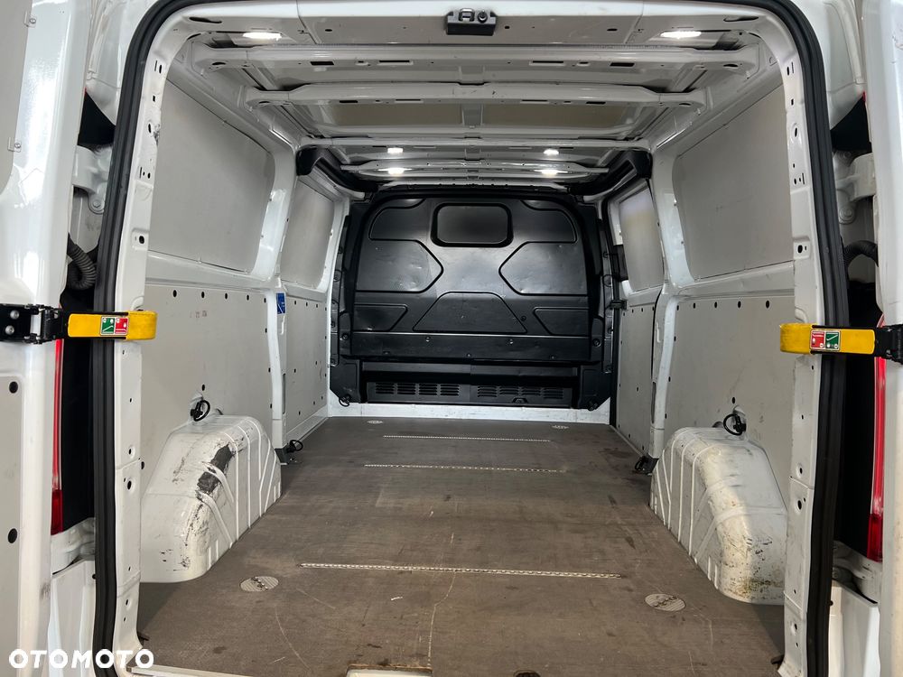 Ford Transit Custom - 14