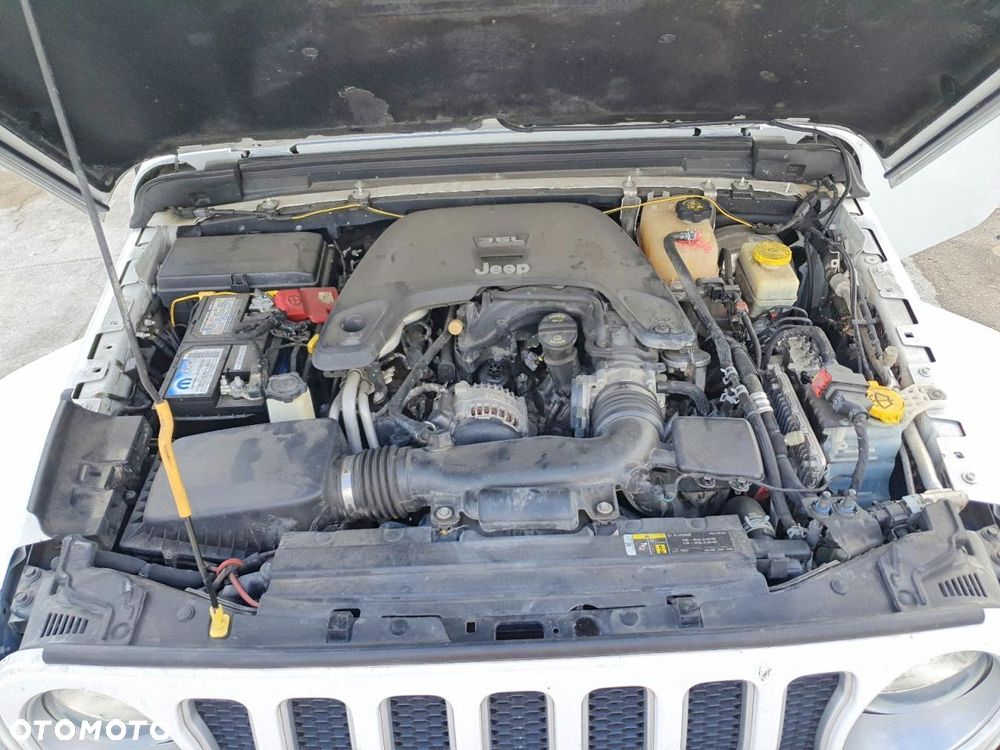 Jeep Wrangler Unlimited 3.6 Automatik Sahara - 11