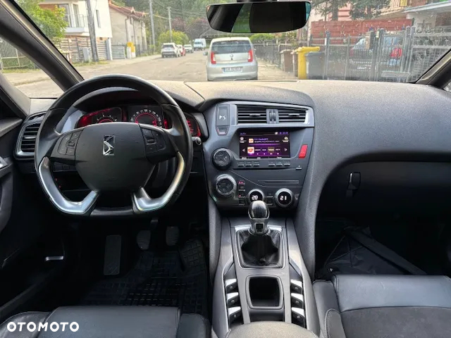 DS Automobiles DS 5 - 9