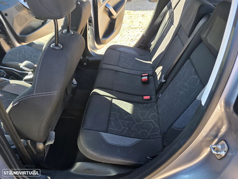 Peugeot 2008 1.2 PureTech Style - 9