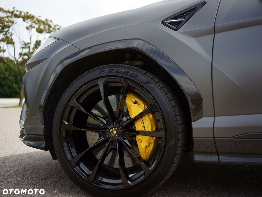 Lamborghini Urus - 26