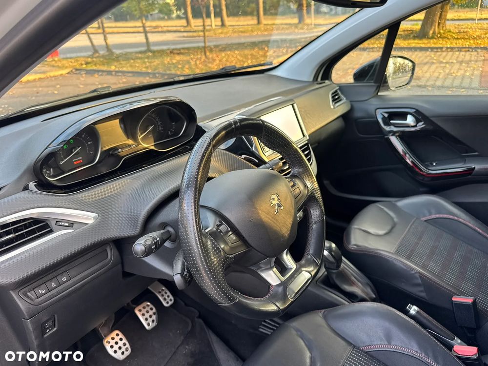 Peugeot 208 PureTech 110 Stop & Start Allure - 21