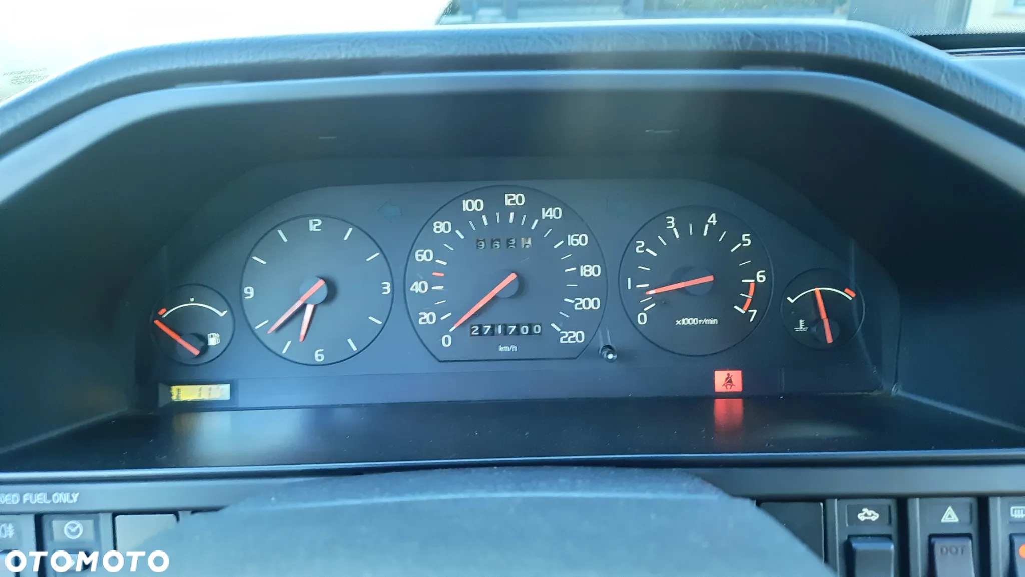 Volvo Seria 700 - 22