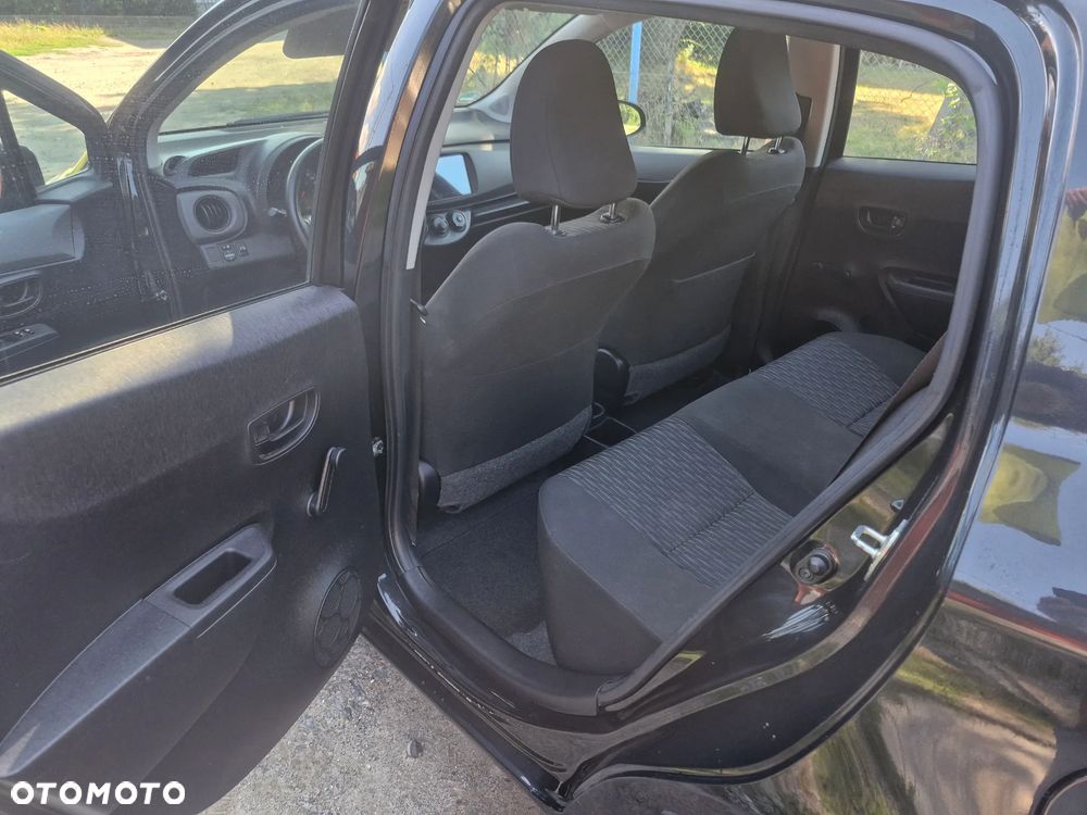 Toyota Yaris 1.33 Prestige - 9