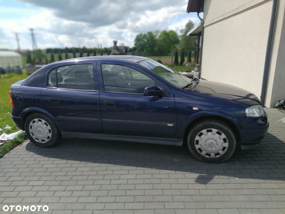 Opel Astra 1.6 - 2
