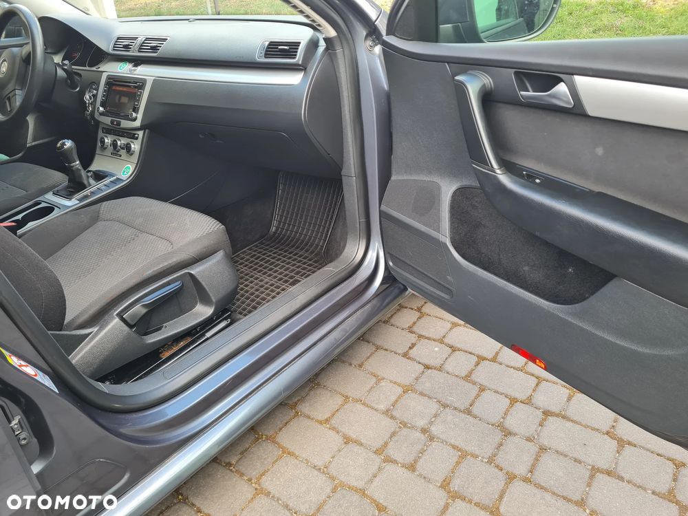 Volkswagen Passat 2.0 TDI Comfortline Optimum - 14