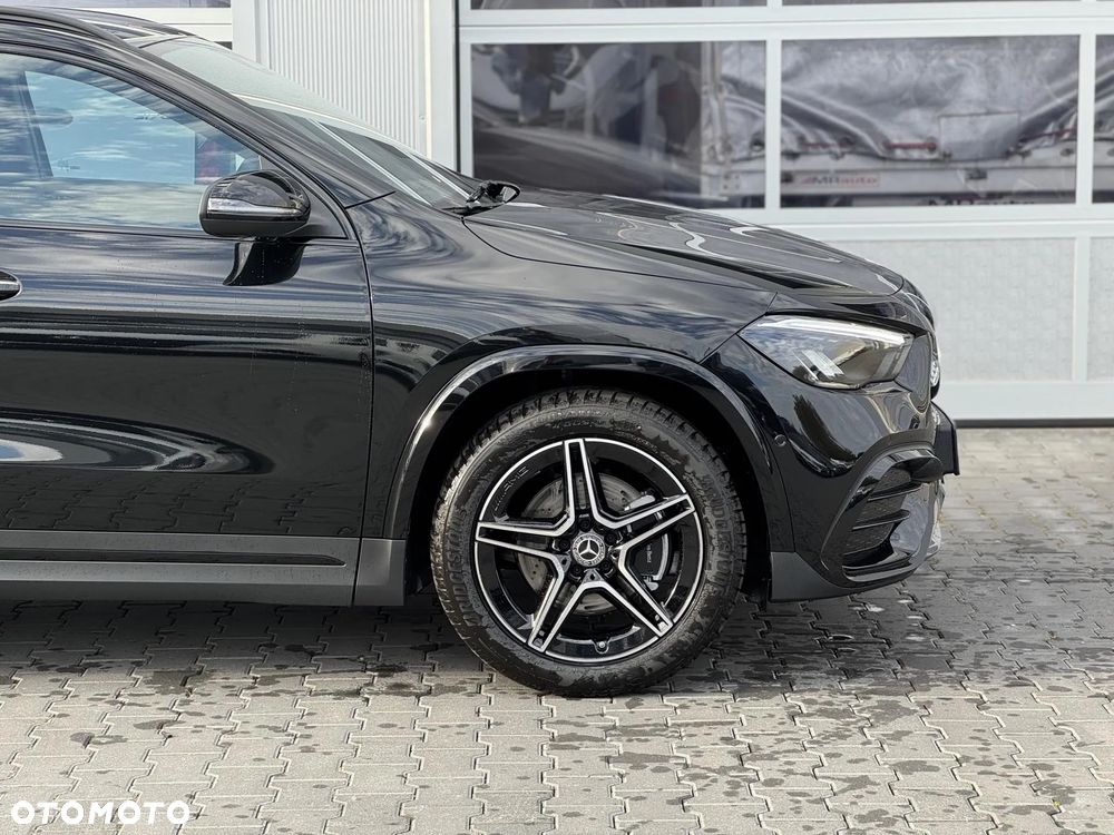 Mercedes-Benz GLA 200 AMG Line - 8