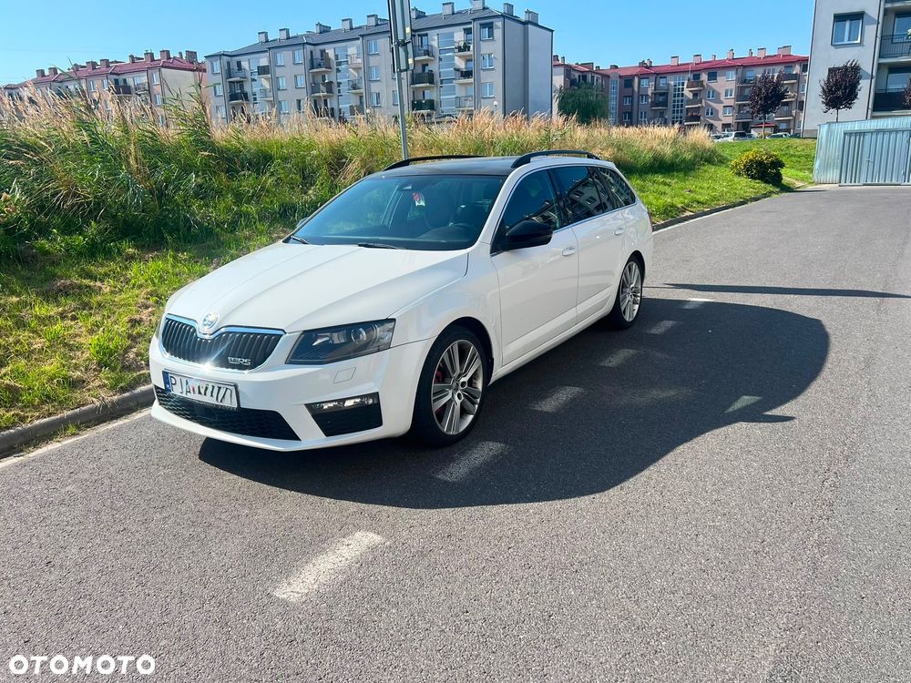 Skoda Octavia 2.0 TDI DSG RS - 1