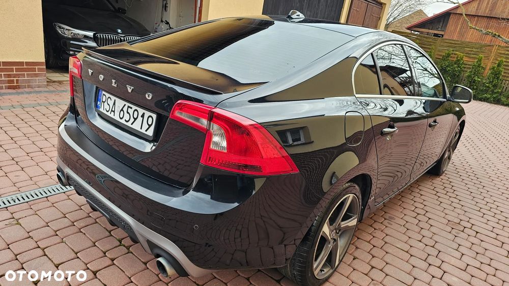 Volvo S60 T3 R-Design Summum - 27