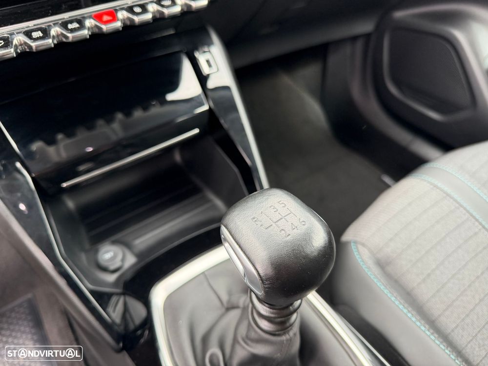 Peugeot 2008 1.2 PureTech Allure Pack - 22