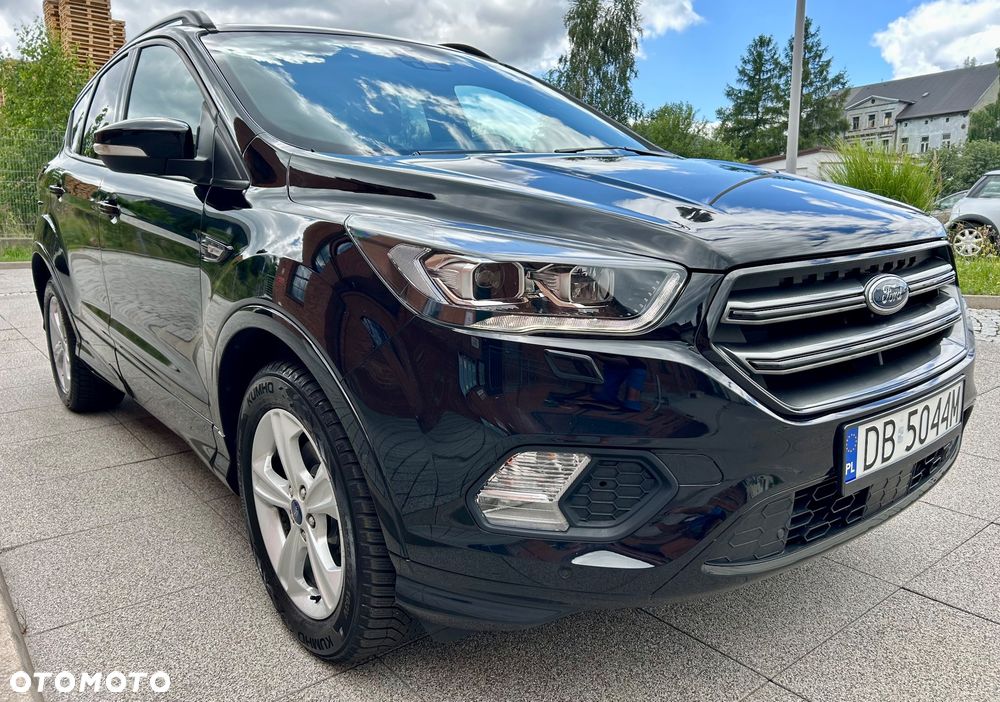 Ford Kuga 1.5 EcoBoost 2x4 Titanium - 4