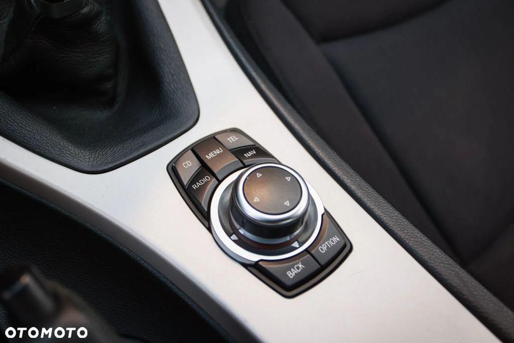 BMW Seria 3 320d DPF - 24
