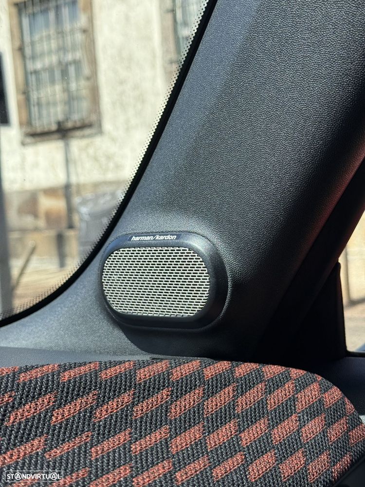 MINI Cabrio John Cooper Works Premium Essential Auto - 11