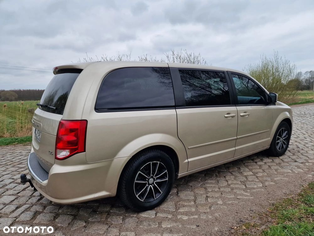 Dodge Grand Caravan 3.6 R/T - 8