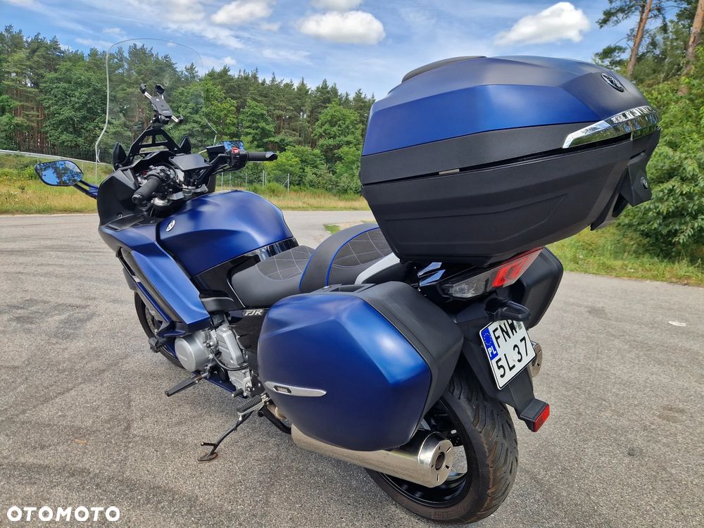 Yamaha FJR - 3