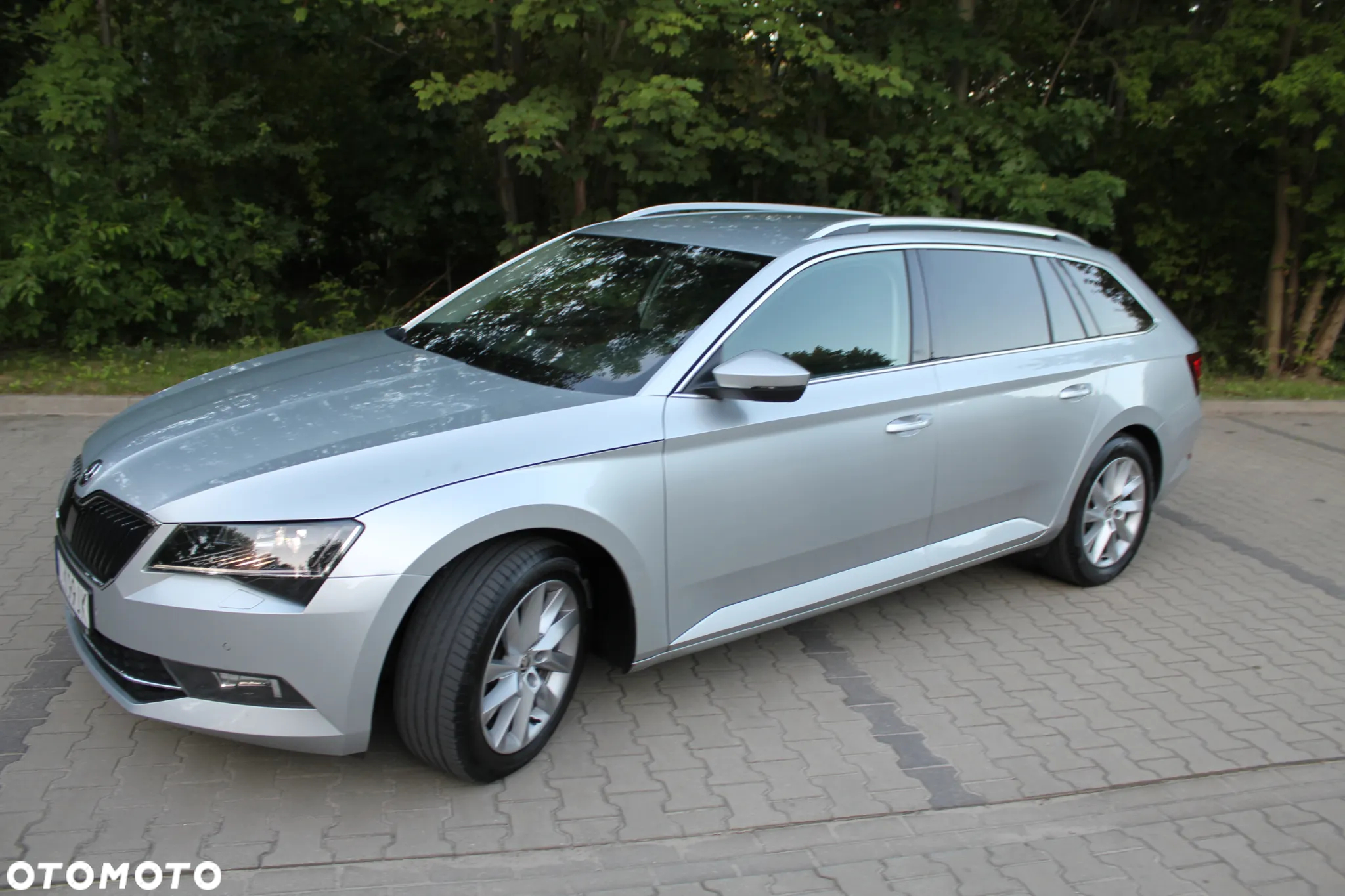 Skoda Superb 2.0 TDI Style - 2