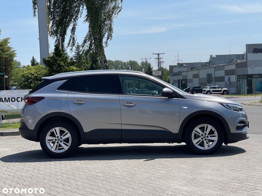 Opel Grandland X 1.2 T Enjoy S&S - 8