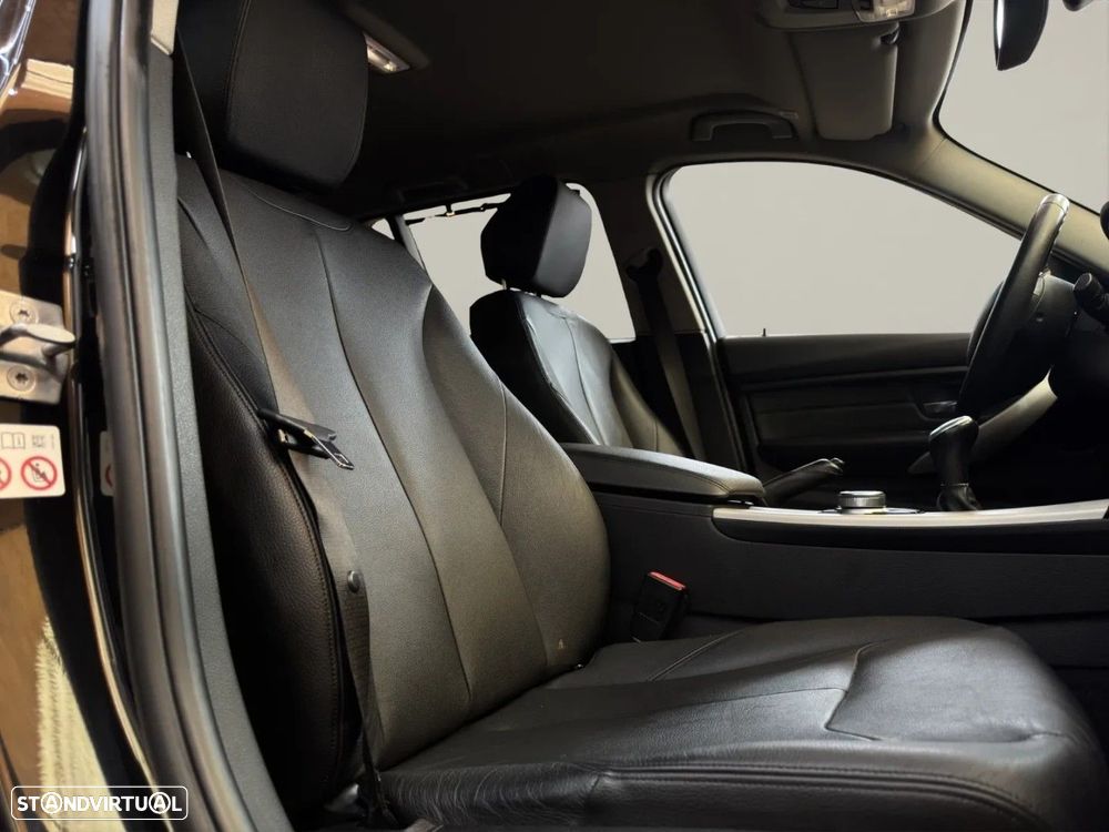 BMW 318 d Advantage - 16