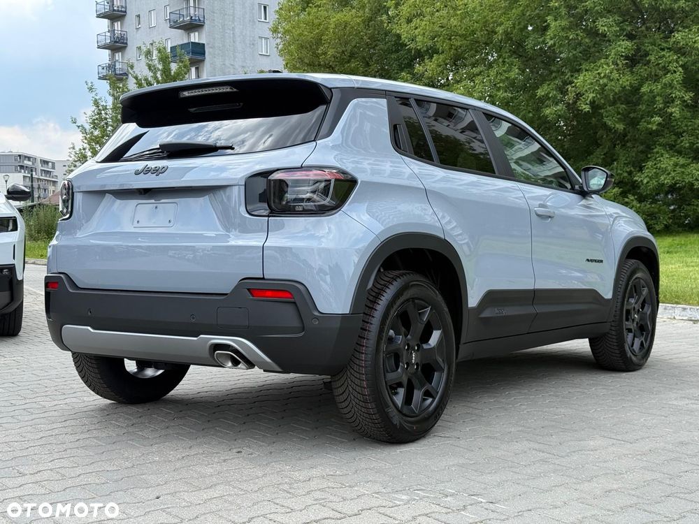 Jeep Avenger 1.2 T3 mHEV Black Edition FWD eDCT6 - 5