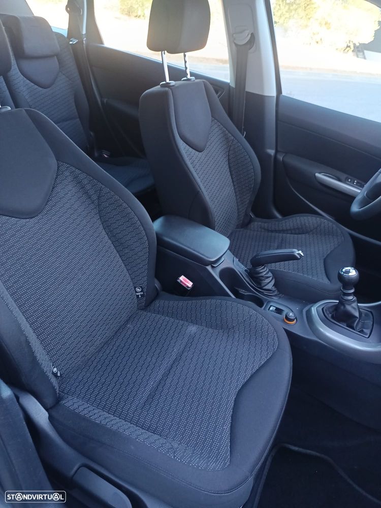 Peugeot 308 SW - 3