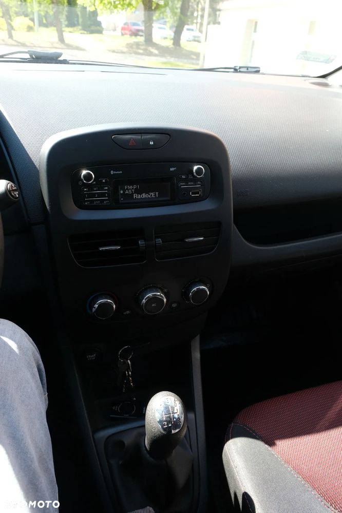 Renault Clio - 14