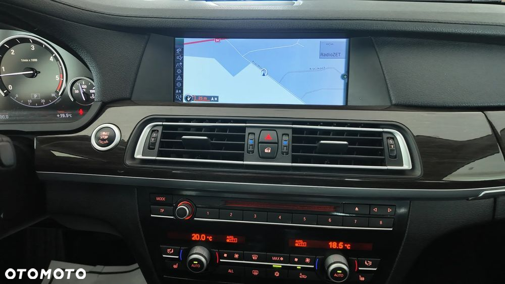 BMW Seria 7 730d - 28