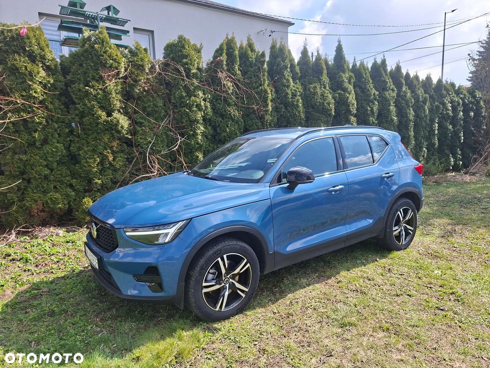 Volvo XC 40 B3 Plus Dark - 4