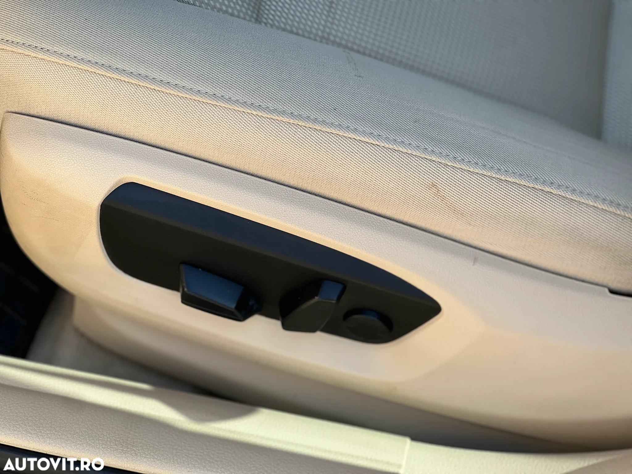 BMW Seria 5 525d Touring - 11